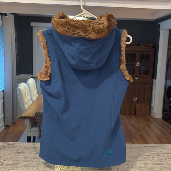 Marmot Vest, Women’s Medium - Picture 2 of 10